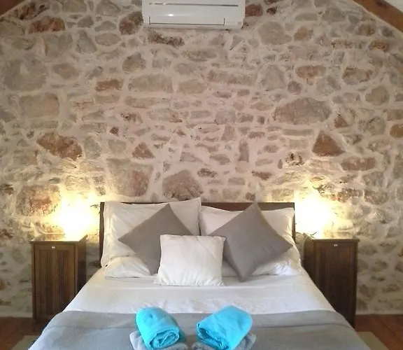 Hvar Architect's House * Pitve