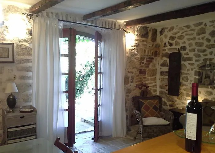 Hvar Architect's House * Pitve